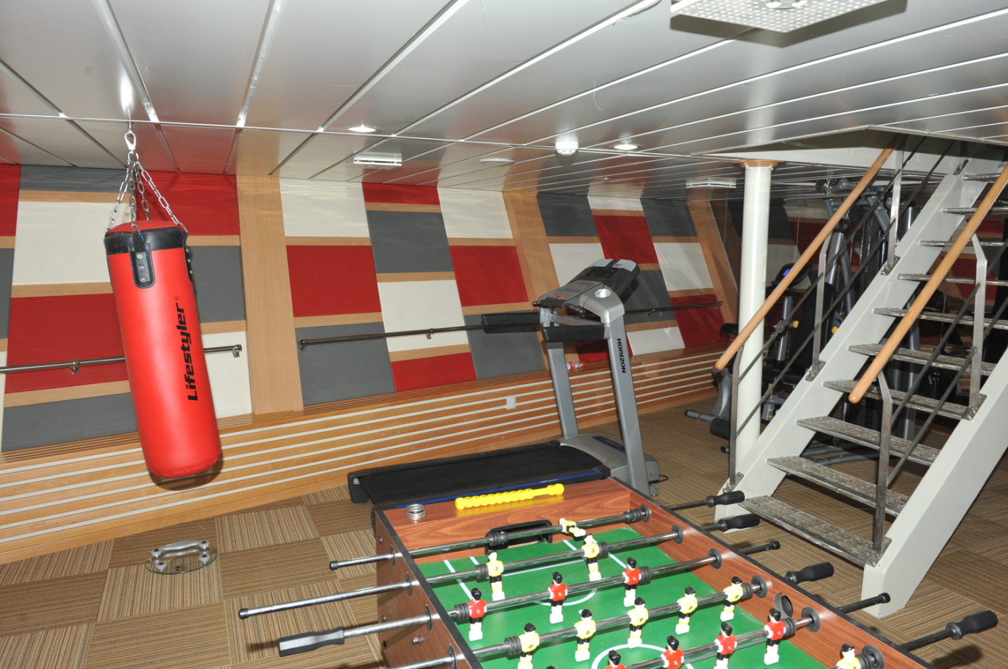 科學(xué)號 健身房.png